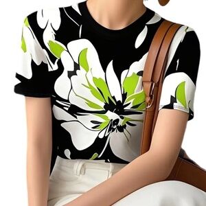 NWOT Women’s  Classy Floral Black and Green Short Sleeve Top Size XXL-Unbranded